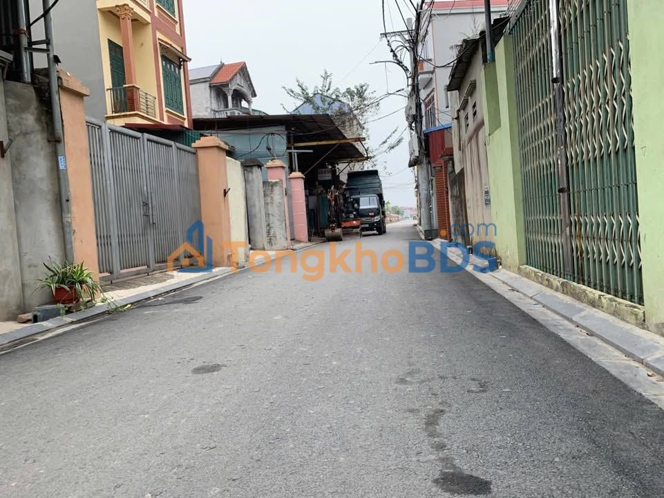 Nhà 3 Tầng Mặt Tiền Kinh Doanh 114m² - Ngay Khu Đấu Giá Thụy Lôi, Đông Anh