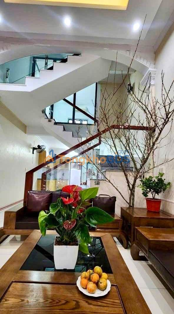 Nhà 79m² Vũ Hựu, TP. Hải Dương - Ngõ ô tô tránh, 4PN khép kín