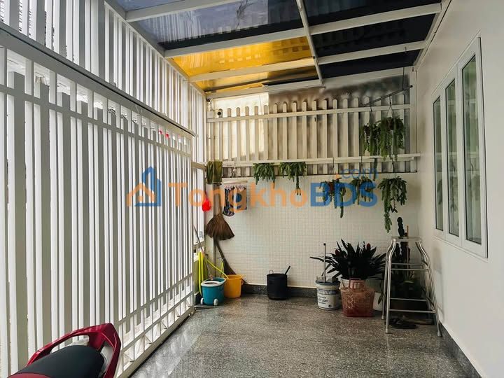 Nhà Đà Lạt 170m² Hẻm Oto - 4PN Đủ Nội Thất Xịn Sò