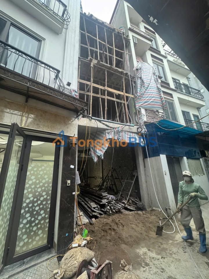 Nhà 6 Tầng Thang Máy Thượng Thanh, Long Biên - 9 Tỷ Ô Tô Đỗ Cửa