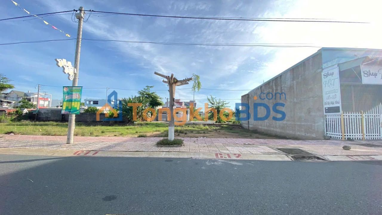 Bán đất nền 100m² Châu Đốc, An Giang - Giá 2.2 tỷ, Sổ đỏ sẵn sàng