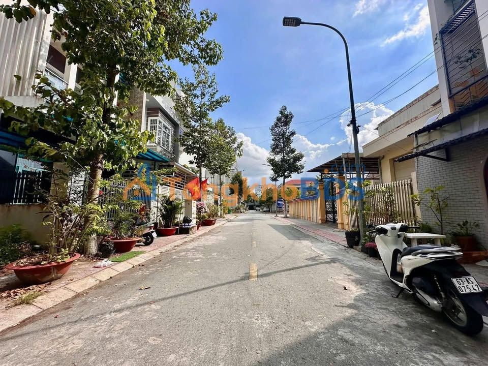 Nhà 1 Trệt 1 Lầu Mỹ Tho - 85m² Hướng Tây, Sổ Hồng Hoàn Công