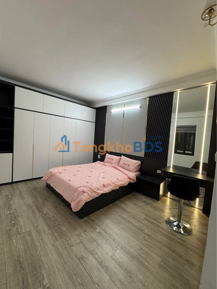 Nhà 5 Tầng Ngõ Quỳnh, Hai Bà Trưng 43m² - Full Nội Thất, Sẵn Sàng Ở Ngay