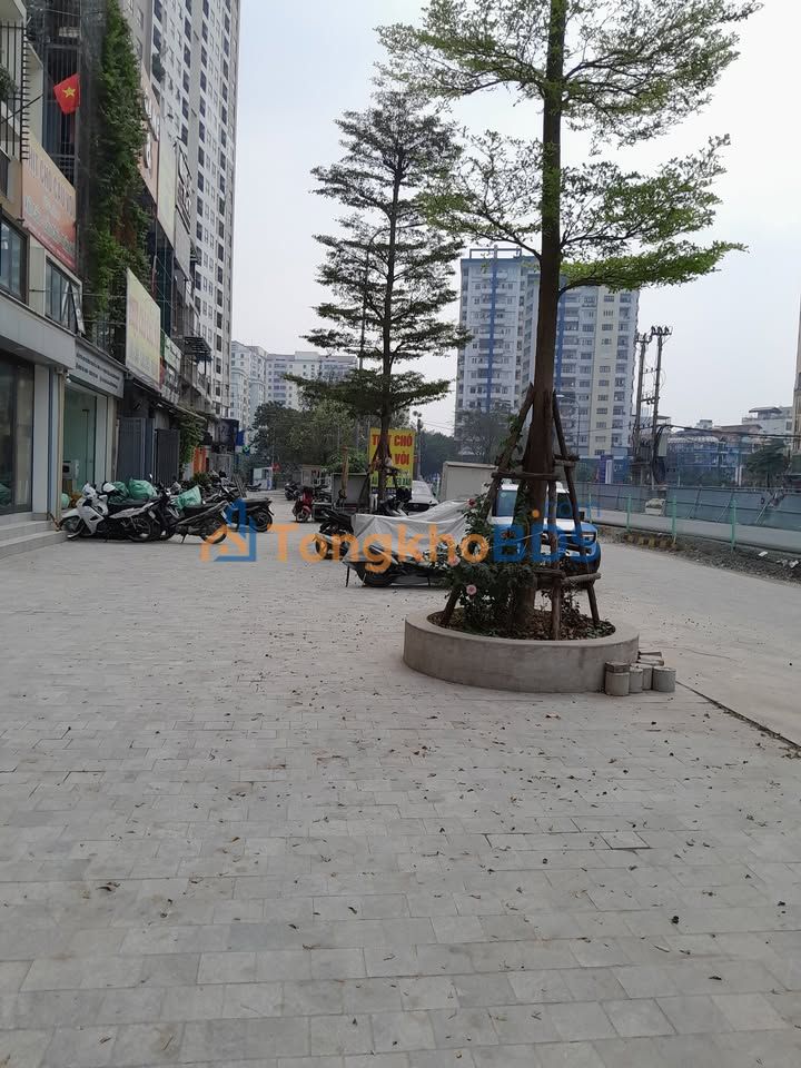 Mặt bằng Kinh doanh 70m² Đại Từ - Hoàng Mai, Vỉa hè rộng, Oto tránh