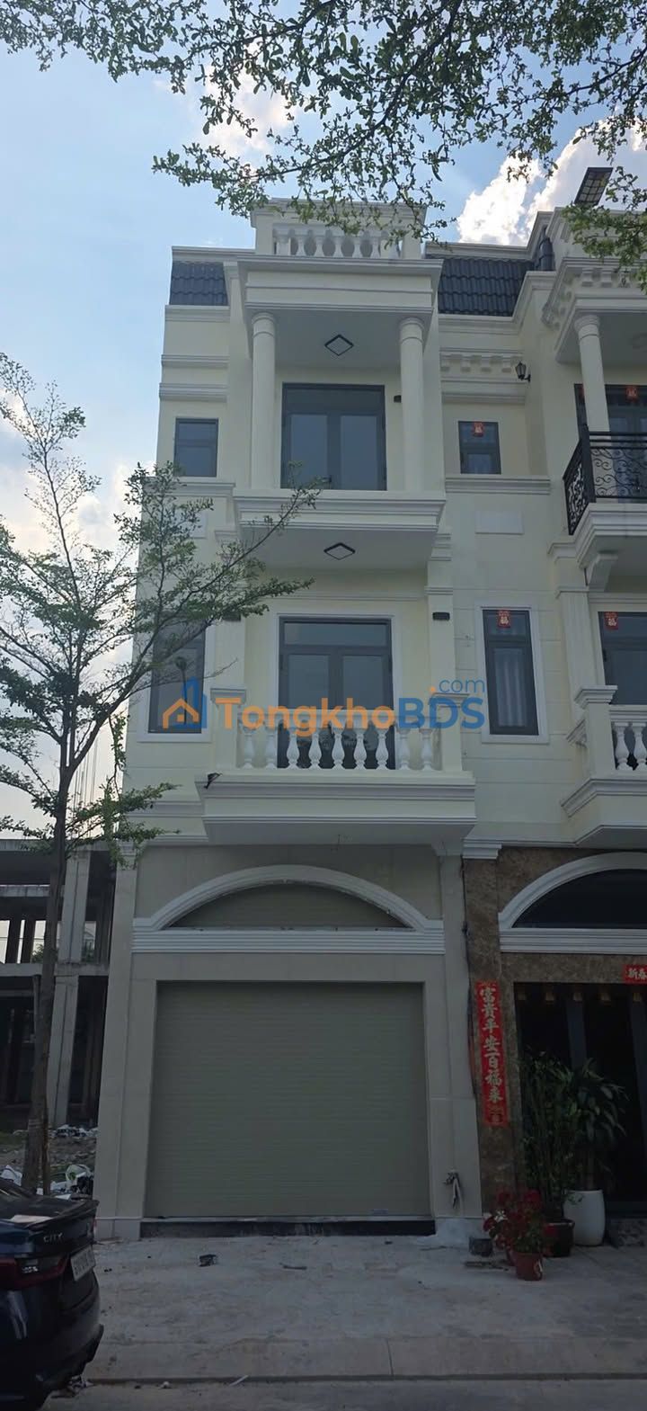 Nhà Mặt Tiền Kinh Doanh D1 & D2 - Thủ Dầu Một - 64m² - Giá 5.5 Tỷ