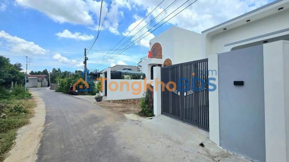 Đất Nền Diên Khánh 100m² - Sổ Đỏ Sẵn Sàng - Giá 1.25 Tỷ