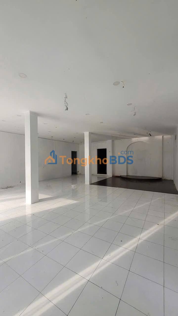 Mặt Tiền Kinh Doanh Đắc Địa Phan Thiết - 168m² Giá 25 Triệu/Tháng