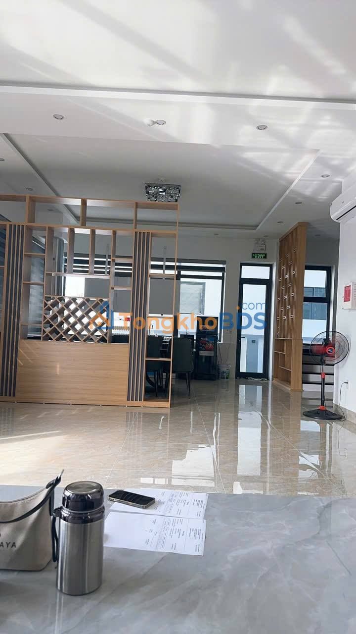 Villa 300m² Đô Thị Phương Đông, Vân Đồn - Sẵn Sàng Khai Thác Kinh Doanh