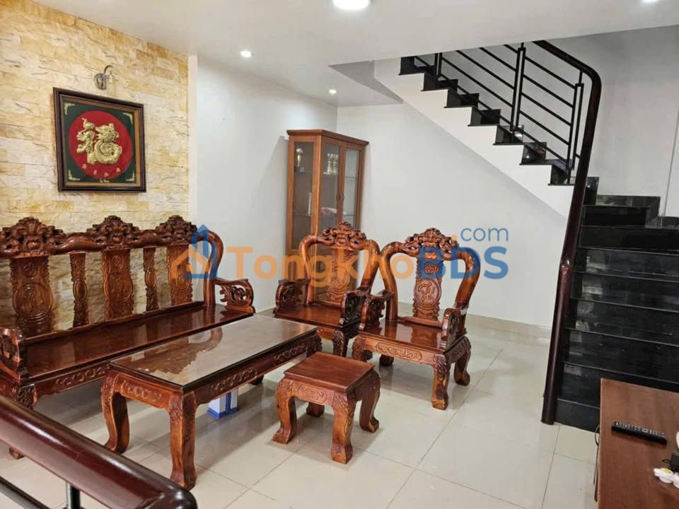 Cho Thuê Nhà Hẻm Xe Hơi Quận 7 - 50m², 3PN, Full Nội Thất, Kinh Doanh Tốt