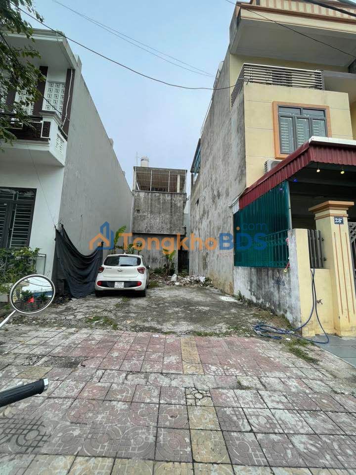 Bán đất mặt đường Km5 Cẩm Phả 81.5m² - Kinh doanh sầm uất, giá 2.2 tỷ