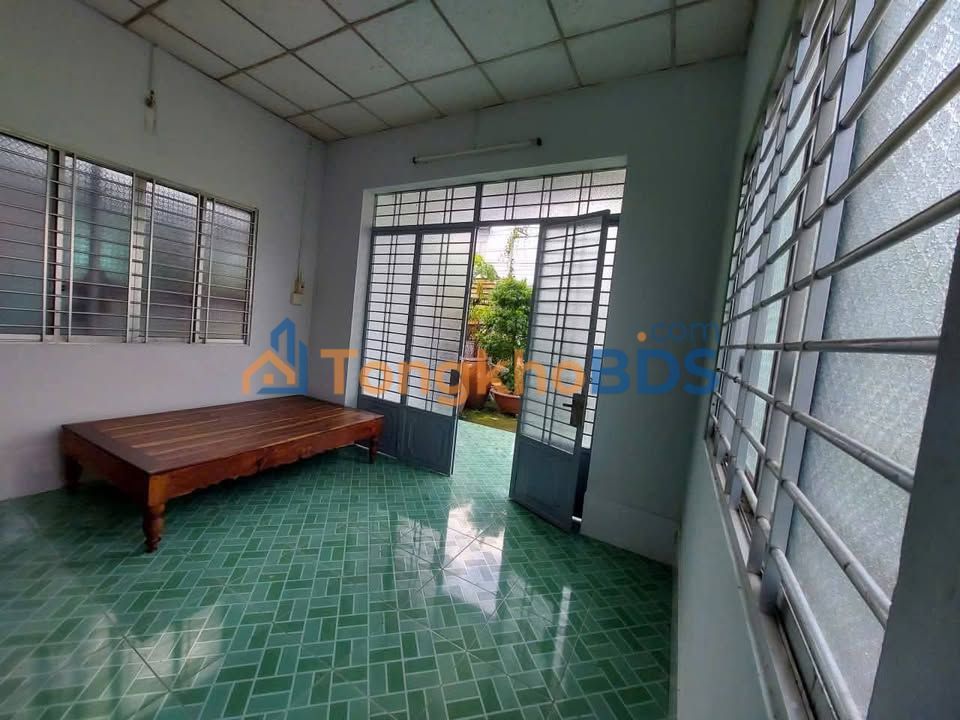Nhà 1PN Phường 6, Bến Tre - Hẻm Ô Tô, Sân Rộng, Giá Chỉ 3 Triệu