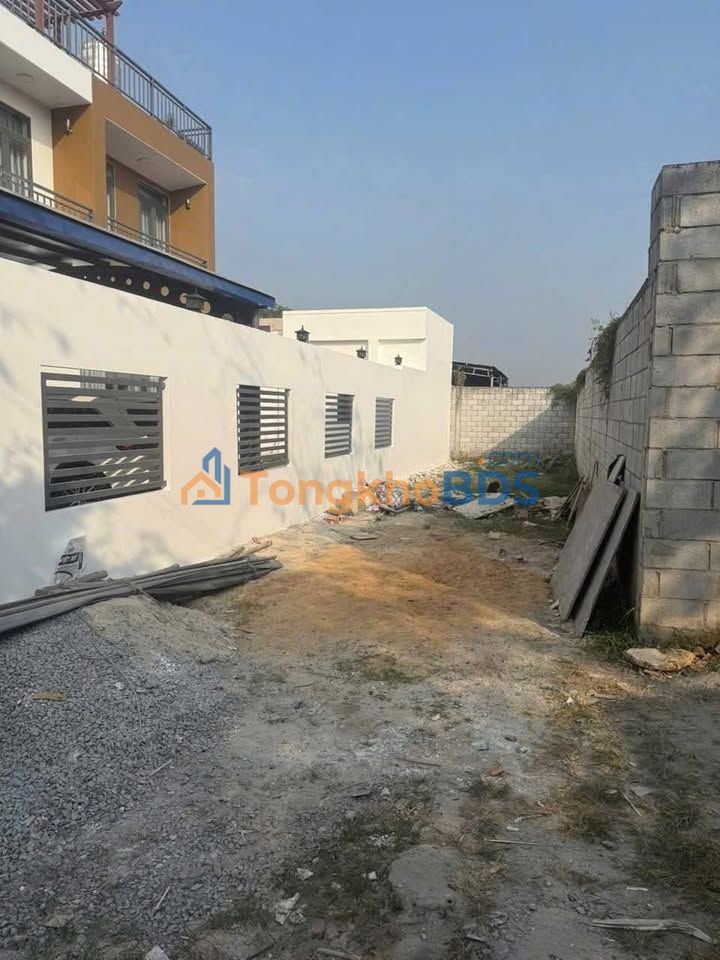 Đất thổ cư 112m² mặt tiền DX057, Quận 7 - Hướng Đông Nam, Giá 2.65 tỷ