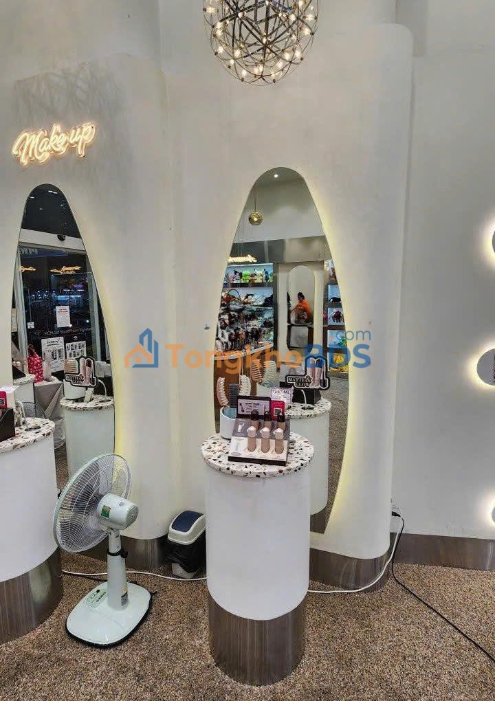 Nhà Mặt Tiền Nguyễn Thái Học, Quận 1 - 91m² Kinh Doanh Đắc Lợi