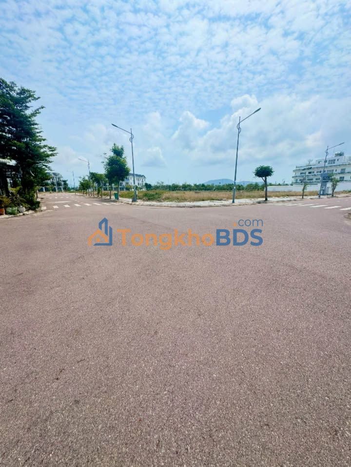 Nhà Mặt Tiền Kinh Doanh Trần Văn Dũng, Quy Nhơn - 80m², 3-4 Tỷ