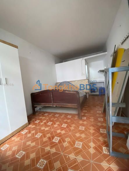 Cho thuê phòng trọ 2.4 triệu/tháng - Gần CV Hòa Bình, ĐH Mỏ