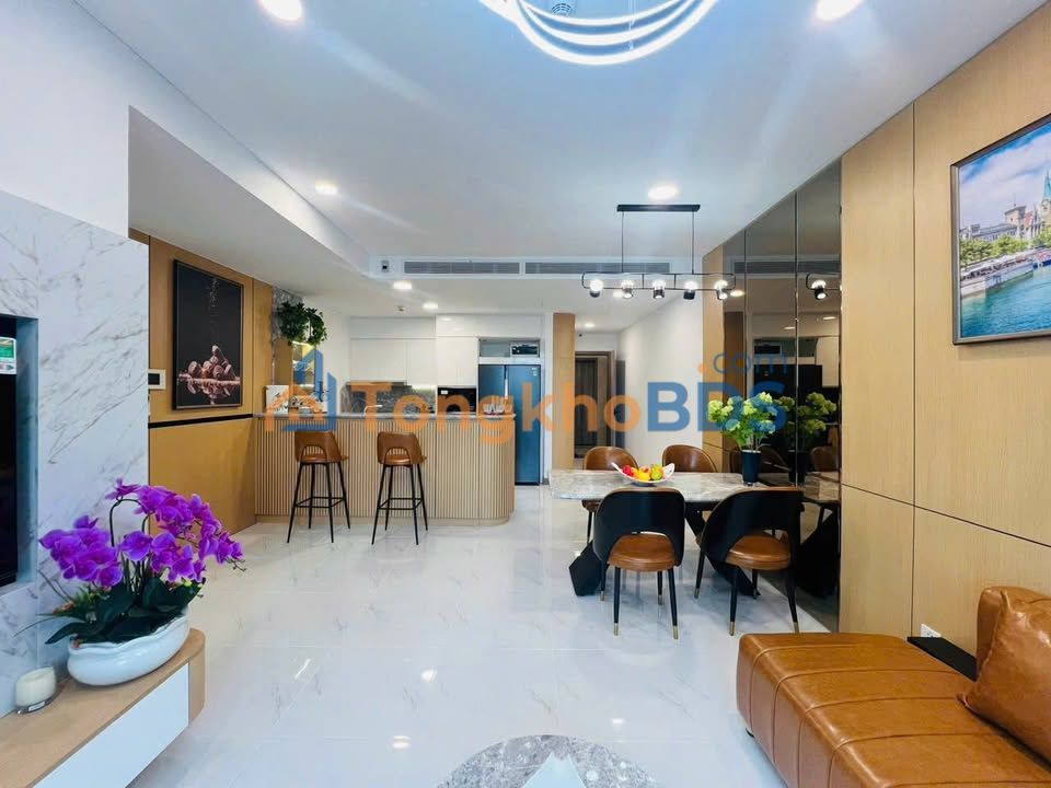 Căn hộ Sunwah Pearl Bình Thạnh 101m² 45 triệu - View đẹp sông