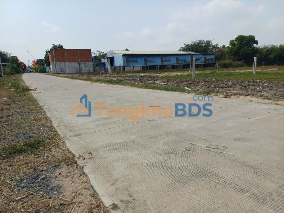 Đất Vàng Tiền Giang - 18.000m² Mặt Tiền Bê Tông Lớn, Giá 90 Tỷ TL