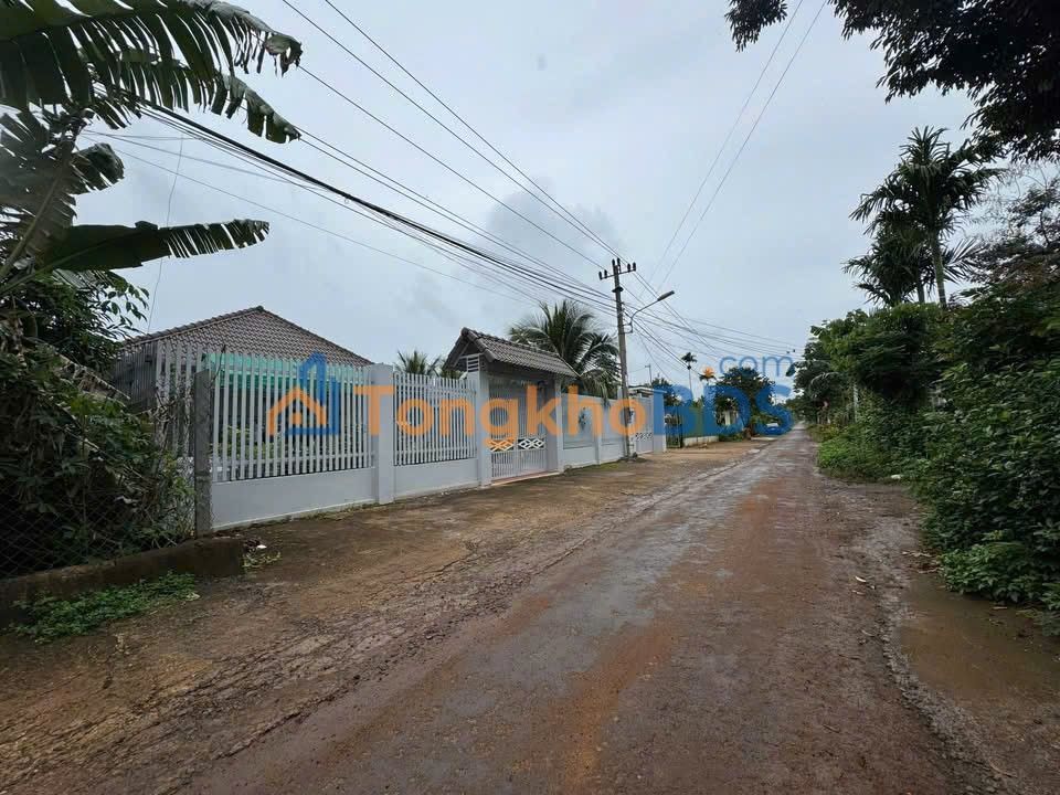 Đất Vàng Buôn Ma Thuột 340m² - Sổ Đỏ Rõ Ràng, Giá 2.49 Tỷ