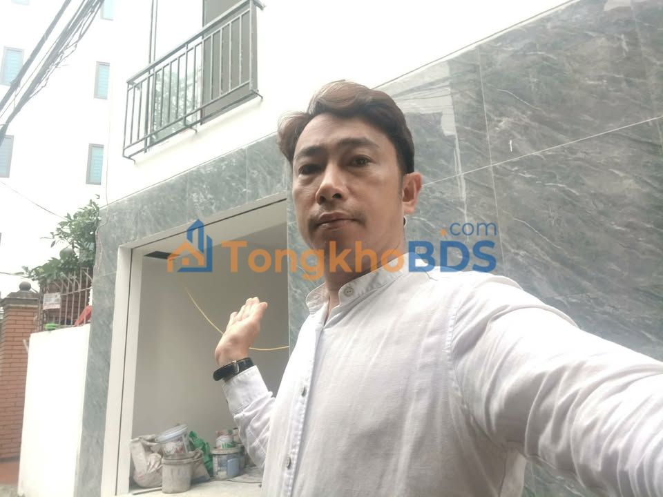 Nhà 5 tầng Thạch Bàn - Ngõ 67 Nguyễn Văn Linh, KD tốt, 5.95 tỷ