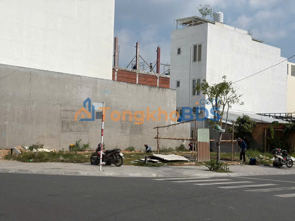 Nhà Mặt Tiền Kinh Doanh Lô Góc Phường Phú Khương, Bến Tre - 121m² Giá 8 Tỷ