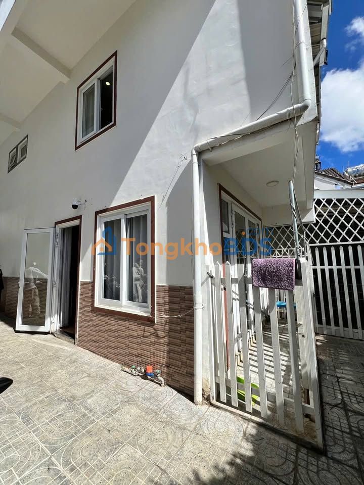 Cho thuê nhà nguyên căn P.Lang Biang, Đà Lạt - 4PN, Full Nội Thất, Sẵn Kinh Doanh