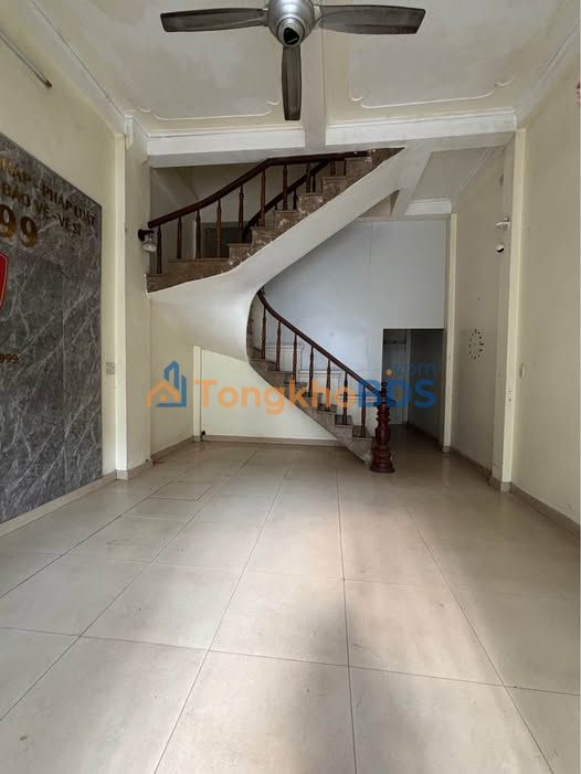 Nhà 3 Tầng Mặt Tiền Bùi Thị Xuân, TP Thái Bình - Kinh Doanh Đa Ngành, Giá 6 Triệu