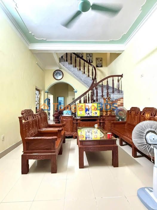 Nhà 2 Tầng Phú Xuân - 120m² Giá 3 Triệu/Tháng - Sẵn Sàng Ở Ngay