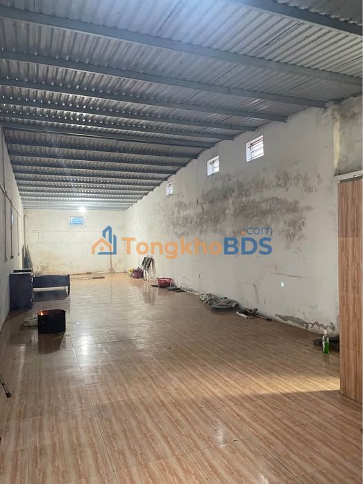 Kho Xưởng 170m² Mặt Tiền Đường 10, Nam Định - Sẵn Sàng Hoạt Động