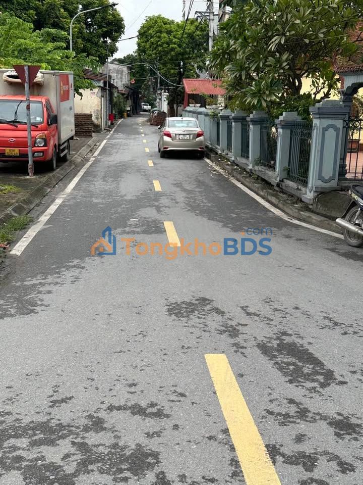 Nhà riêng Thị trấn Như Quỳnh 90m² 6.3 tỷ - Ô tô vào tận nhà