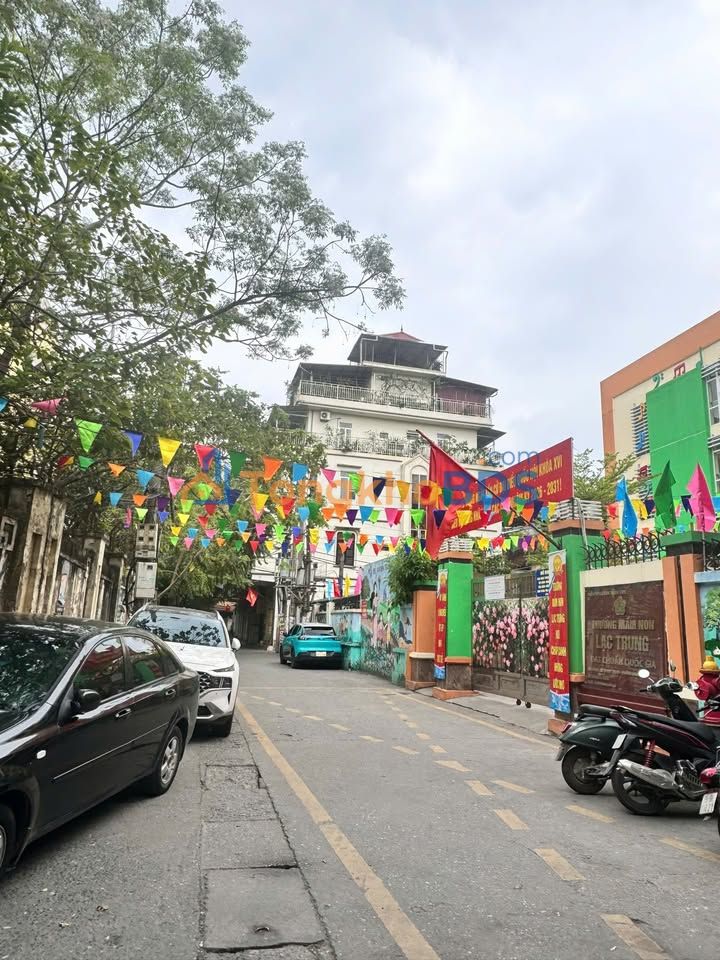 Bán Đất Lô Góc 52m² Lạc Trung, Hai Bà Trưng - Giá 23.5 Tỷ