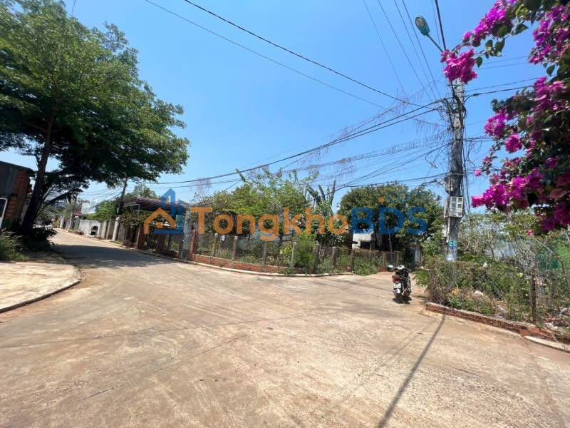 Đất Nền Buôn Ma Thuột - 120m² Mặt Tiền Hẻm Rộng, Giá 3.5 Tỷ