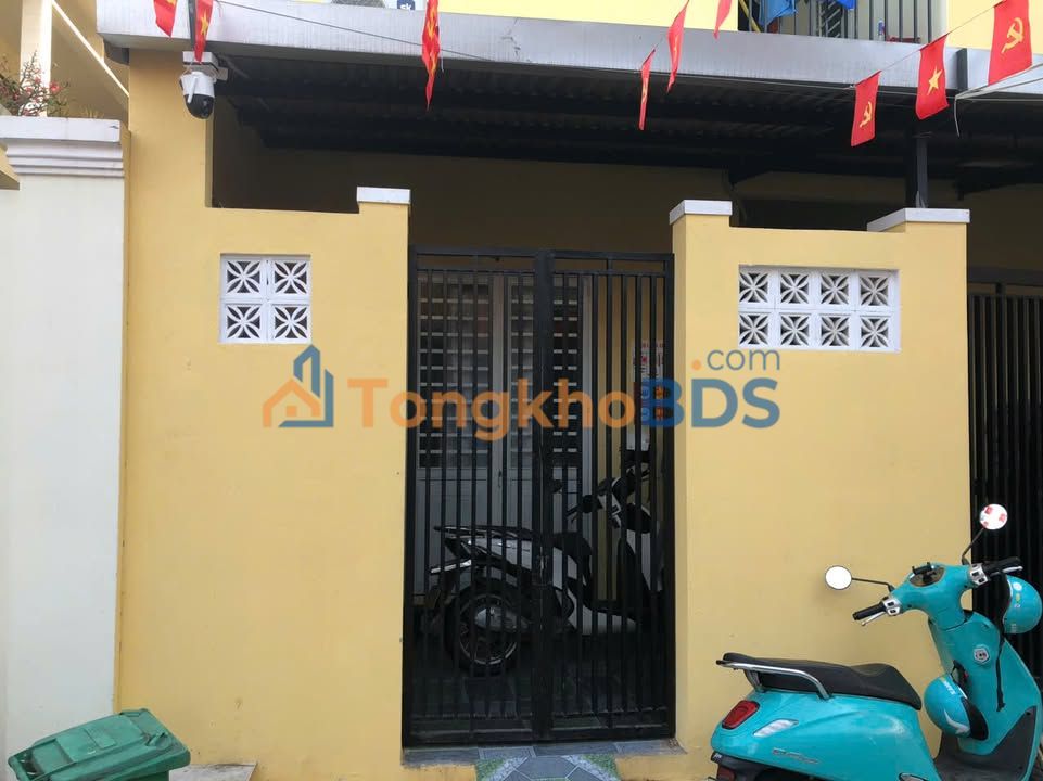 Phòng Trọ Mặt Tiền Tôn Đản 20m² - Giá 3.2 Triệu/Tháng, Sẵn Sàng Đón Bạn!