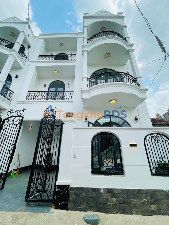Nhà 3 tầng Hải Triều Hương Trà 72m² 3,85 tỷ Full nội thất