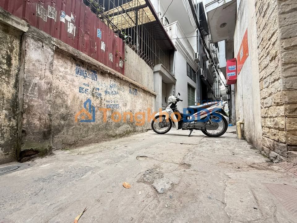 Nhà 105m² Phạm Văn Đồng, Bắc Từ Liêm - 17.5 Tỷ, Ngõ SH, Sẵn Sàng Kinh Doanh CCMN