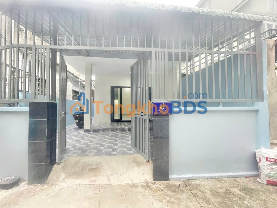 Nhà 119.5m² Dĩ An - Sổ hồng riêng, gần chợ, ga, an ninh tốt
