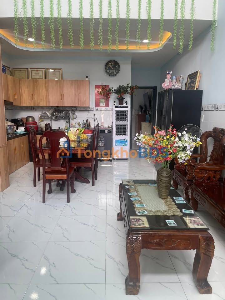 Nhà Gác Lửng 100m² Giáp Chợ Búng - Full Nội Thất, Sân Oto 7 Chỗ