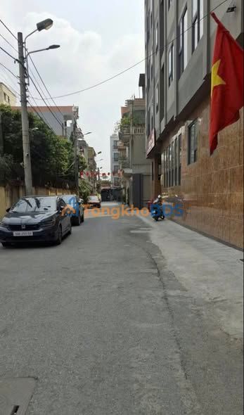 Nhà Lai Xá 42m² - Kinh doanh tốt, ô tô tránh - Giá đầu tư 7 tỷ