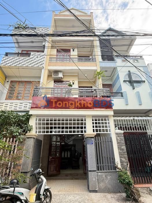 Nhà 4 Tầng Vị Trí Vàng Mặt Tiền Đường 2/4 Nha Trang - 68.2m² Giá 8.9 Tỷ