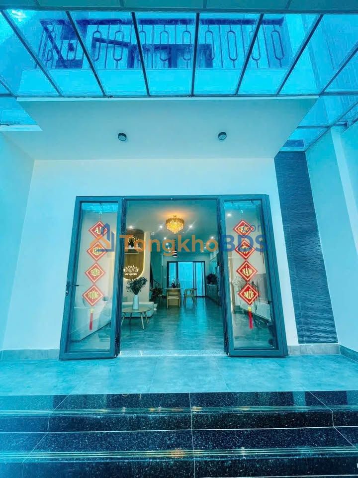 Nhà riêng Bảo Lộc hẻm Nguyễn Văn Cừ 110m² 4.168 tỷ - Ô tô vào