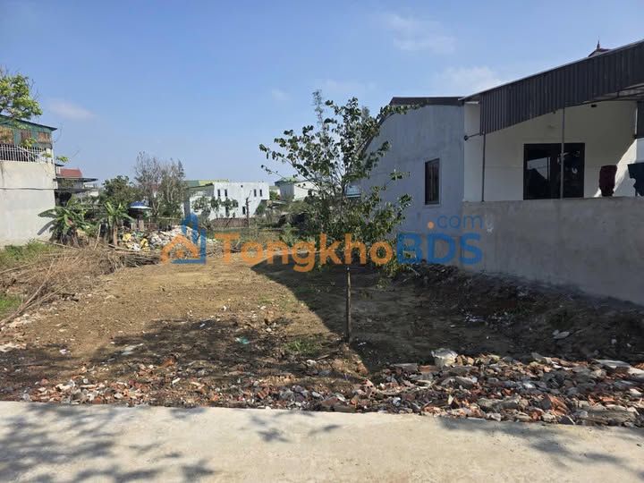 Bán Đất 100m² Khối 14 Thành Vinh, TP Vinh - Sổ Đỏ 100% Thổ Cư, Giá 1.9 Tỷ