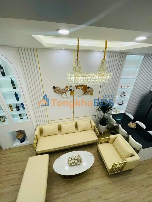 Nhà 5 Tầng Thái Thịnh, Đống Đa - 38m², 4PN, 5 Phút Ra Rạp Quốc Gia