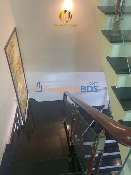 Nhà 2.5 Tầng Phố Chu Văn An, Ninh Bình - 95m² Hướng Bắc Lệch Đông, Giá 7 Tỷ