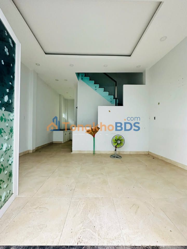 Cho thuê nhà nguyên căn hẻm ô tô Phương Sài, Nha Trang - 45m², 4 triệu/tháng