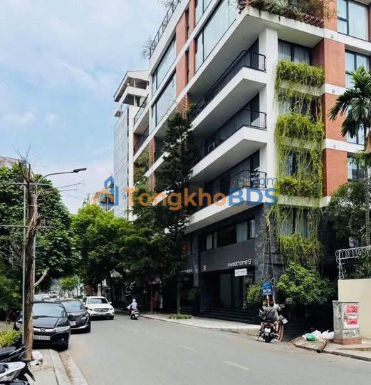 Townhouse Trịnh Công Sơn Tây Hồ 210m² 1XX tỷ - Mặt tiền sang