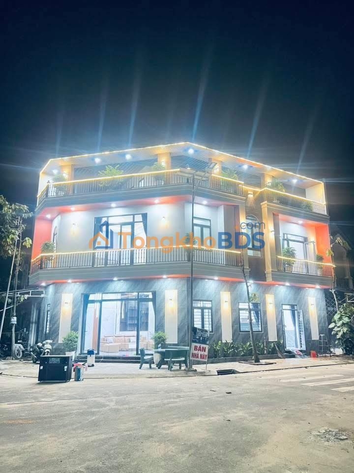 Cho thuê nhà 2 mặt tiền Tân Uyên - 15 triệu/tháng