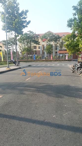 Đất Mặt Tiền Giồng Trôm, Bến Tre – 975m² Đối Diện Công Viên, Giá Tốt