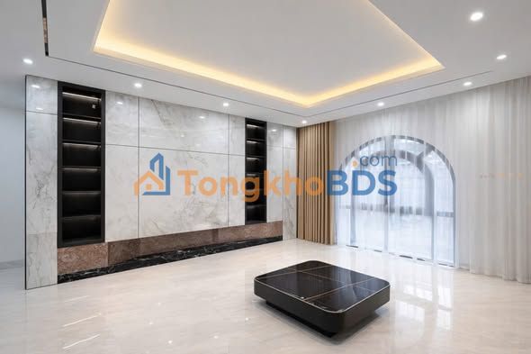 Nhà Trần Duy Hưng, Cầu Giấy - 65m², 7 Tầng, Ô tô vào nhà - Giá tốt