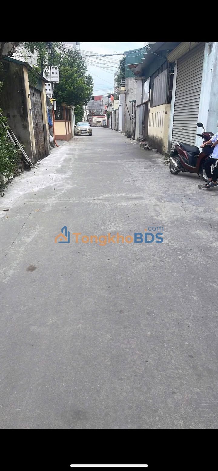 Nhà 2 Tầng Ngõ Trường Chinh, Hải Dương - 60m² Giá 2.9 Tỷ, Ô Tô Tránh