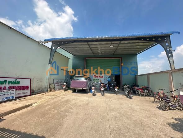 Kho Xưởng 750m² Mặt Tiền TL 825, Đức Hòa, Long An - Giá 16.5 Tỷ
