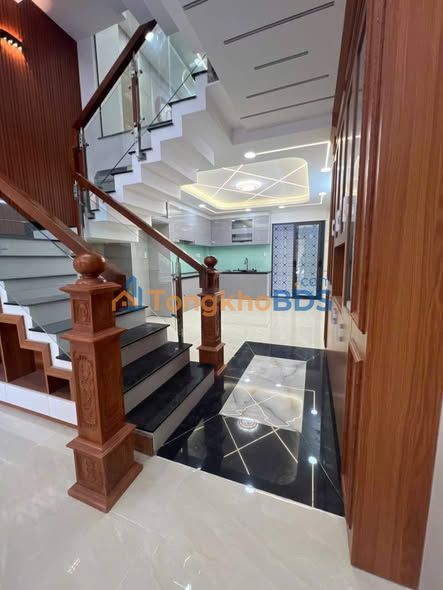 Nhà 5 Tầng 56m² Bình Tân - Hẻm Xe Tải Sẵn Sàng Ở Ngay